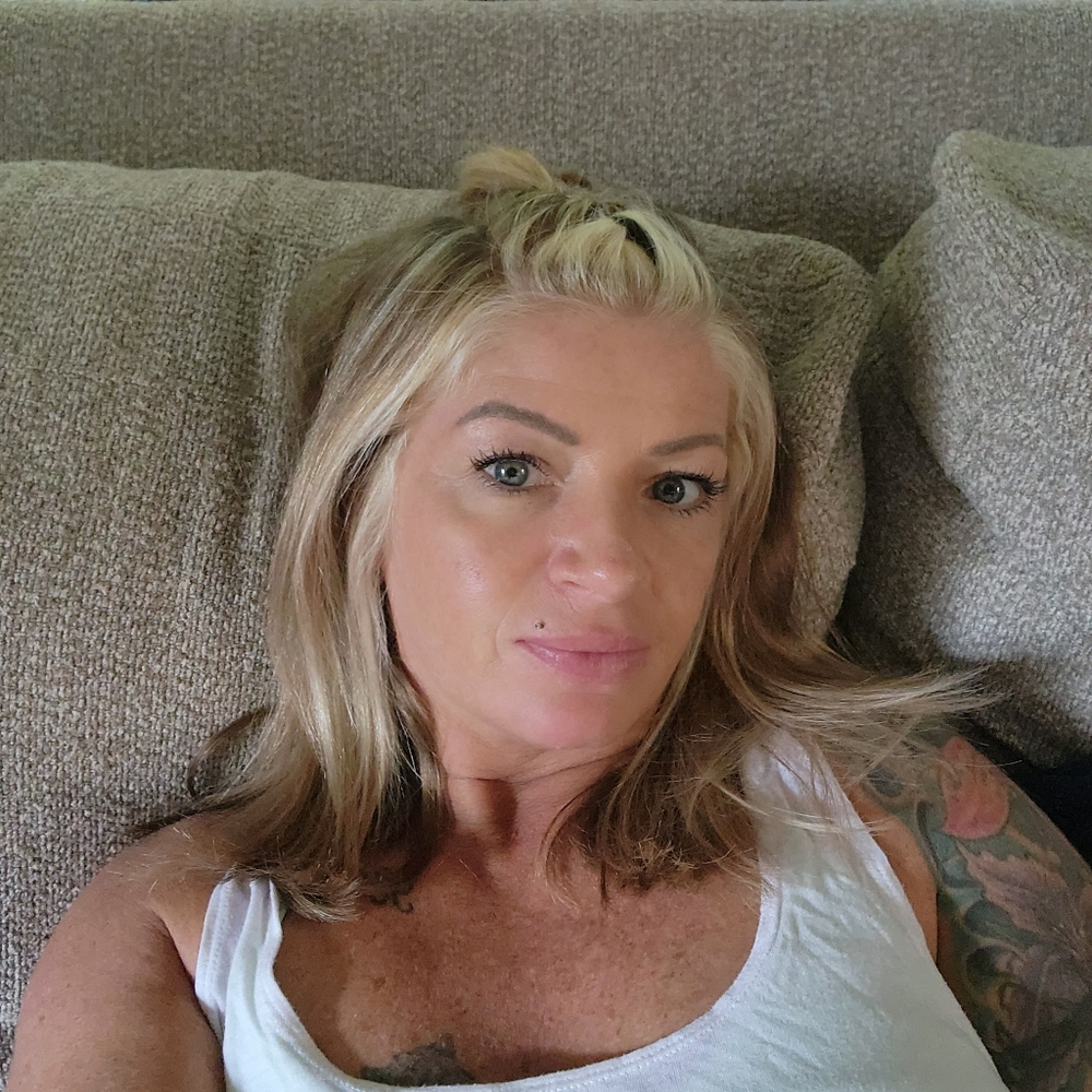 Meet your Posher, Becky